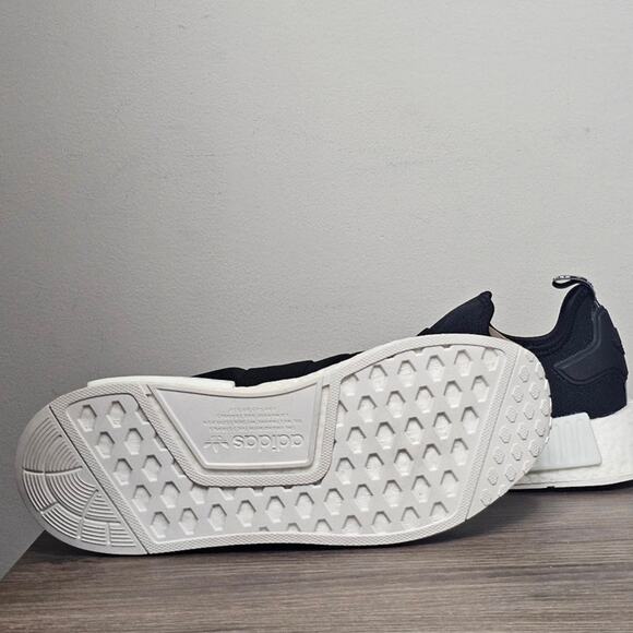 Adidas Women's NMD_R1 Athletic Shoe Size 11 Black NEW - Picture 8 of 8